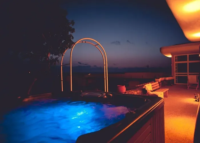 - Agua - Surf & Yoga *